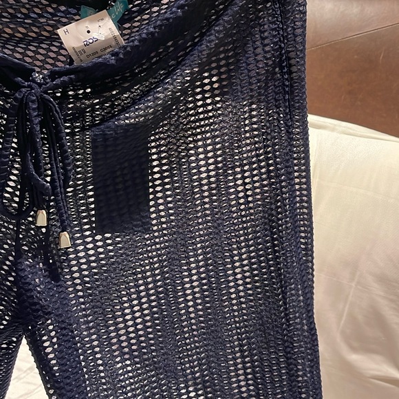 Pool cover up pants - Picture 2 of 10